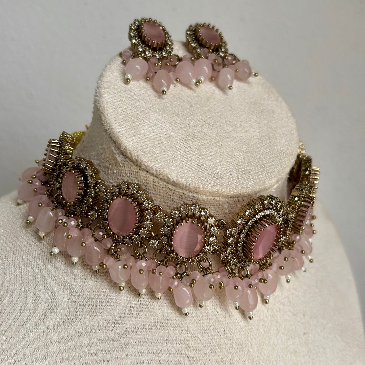 Janisha - pastel pink