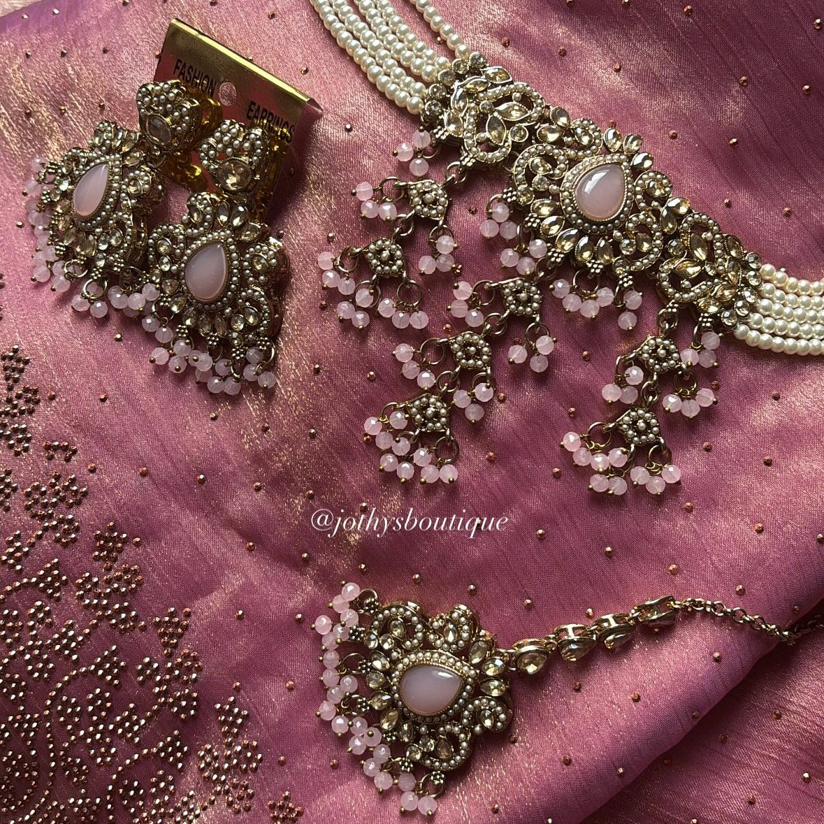 Vedika - pastel pink