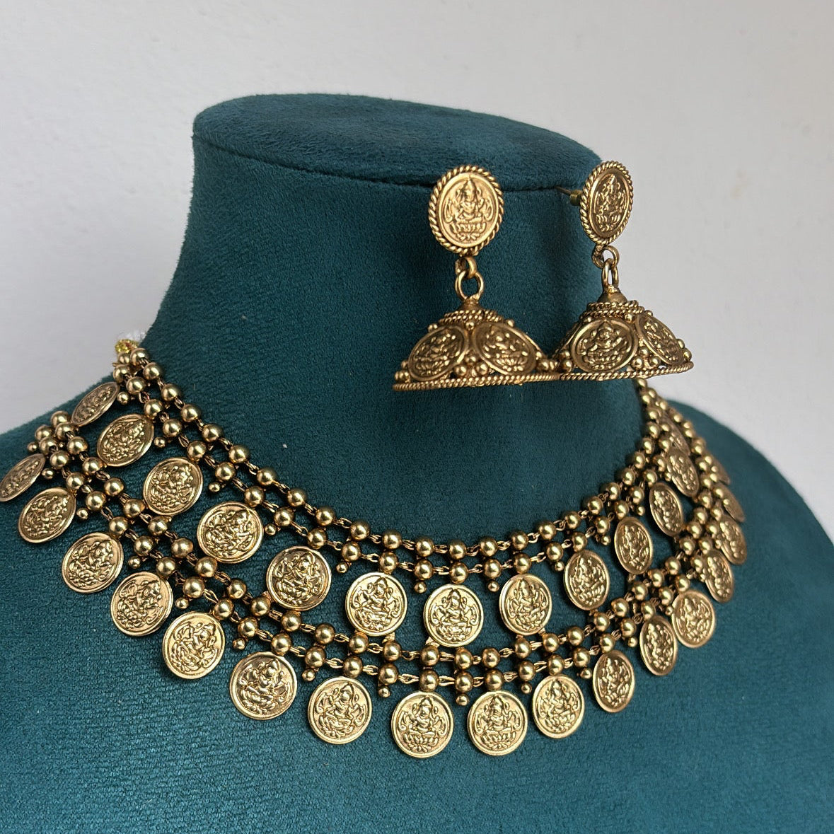 Tharmina