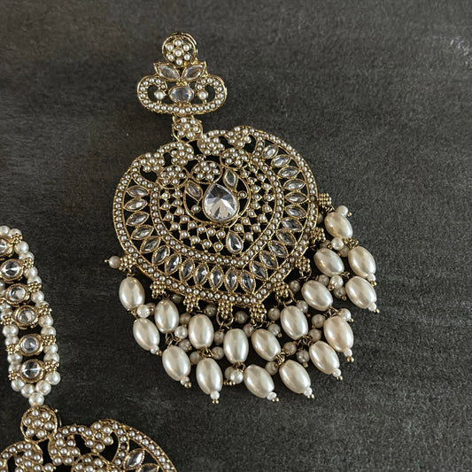 Isha white