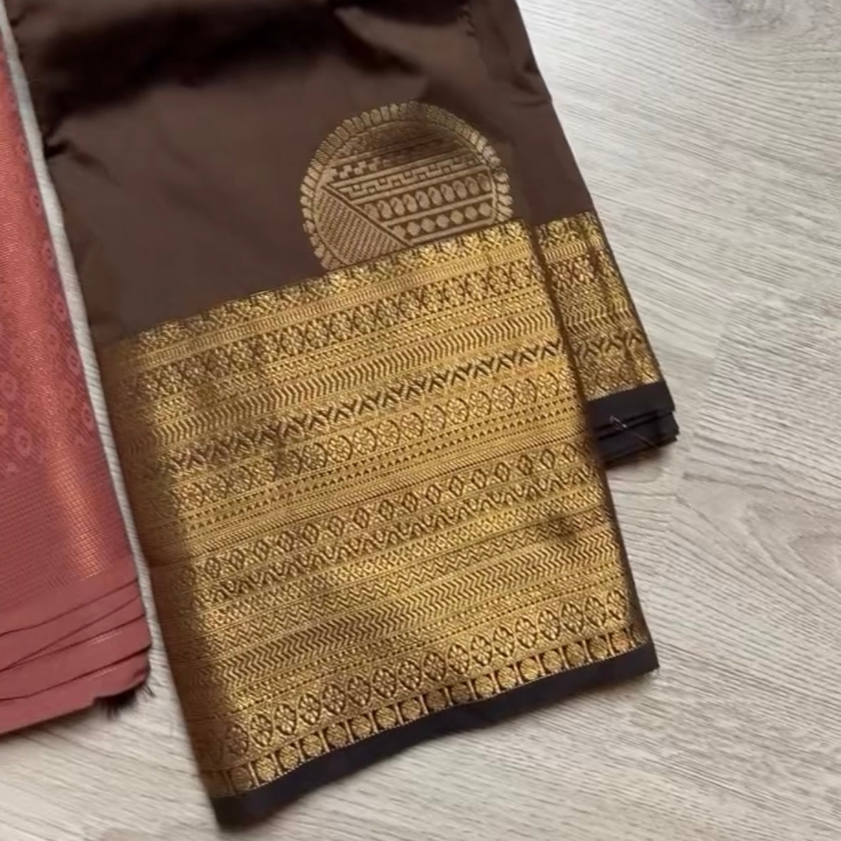 Kishana - brown