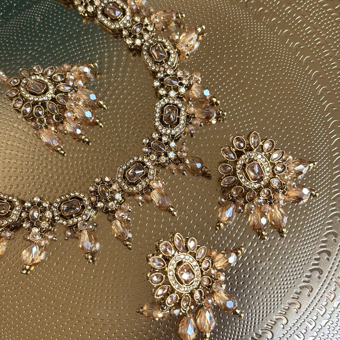 Sonia - gold