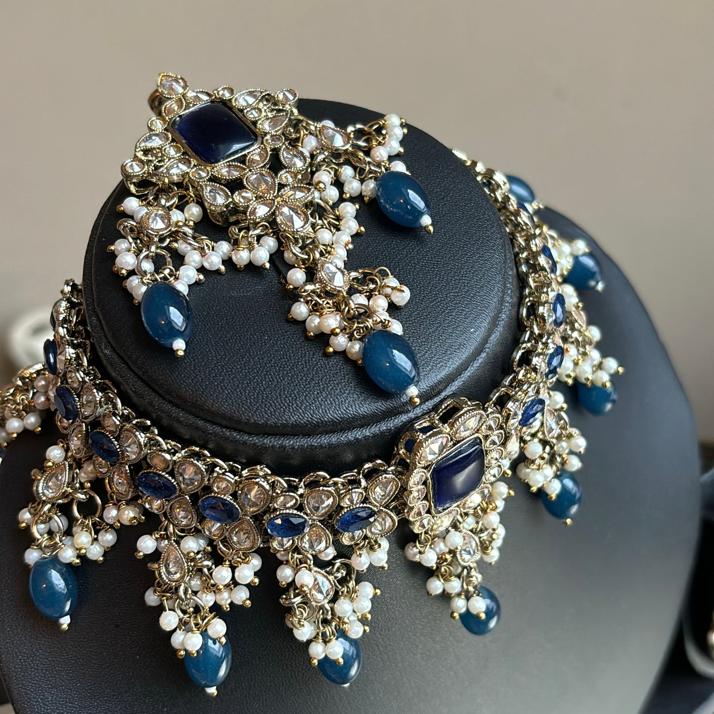 Sahana navy blue
