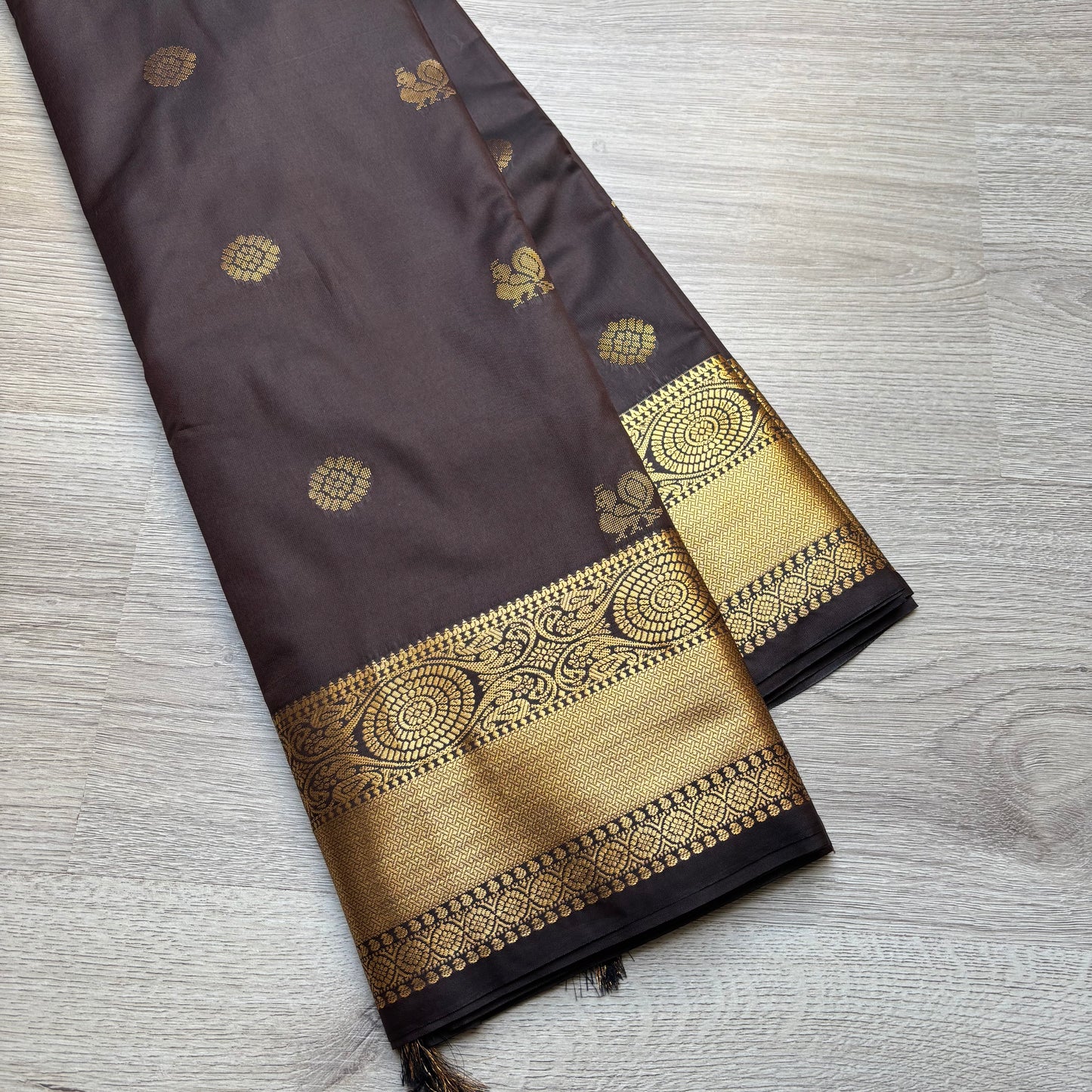 Sumitra - brown