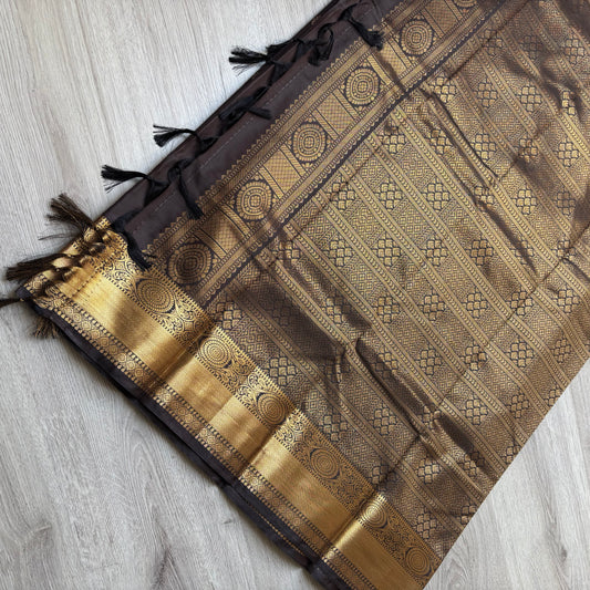Sumitra - brown