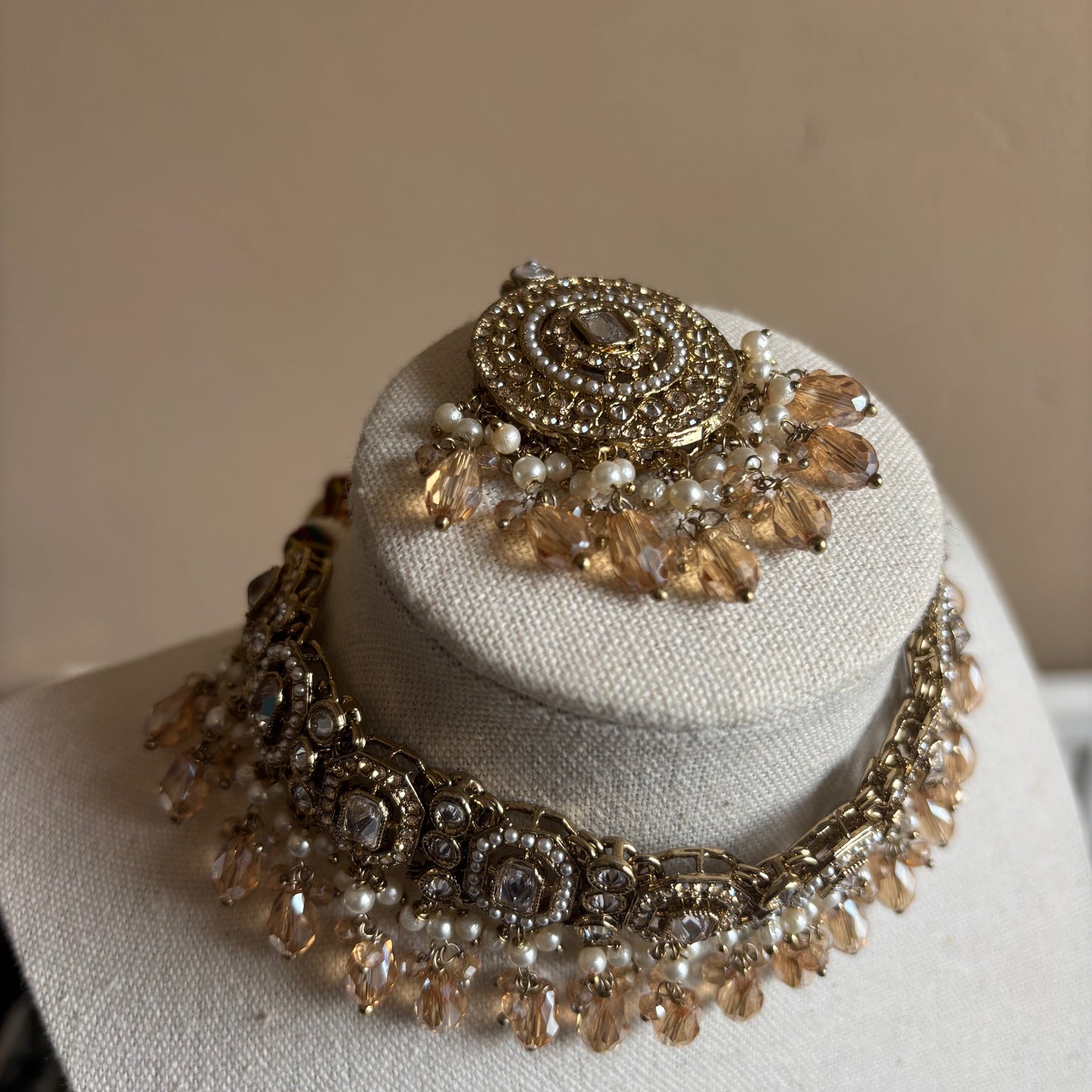Jaanu - gold