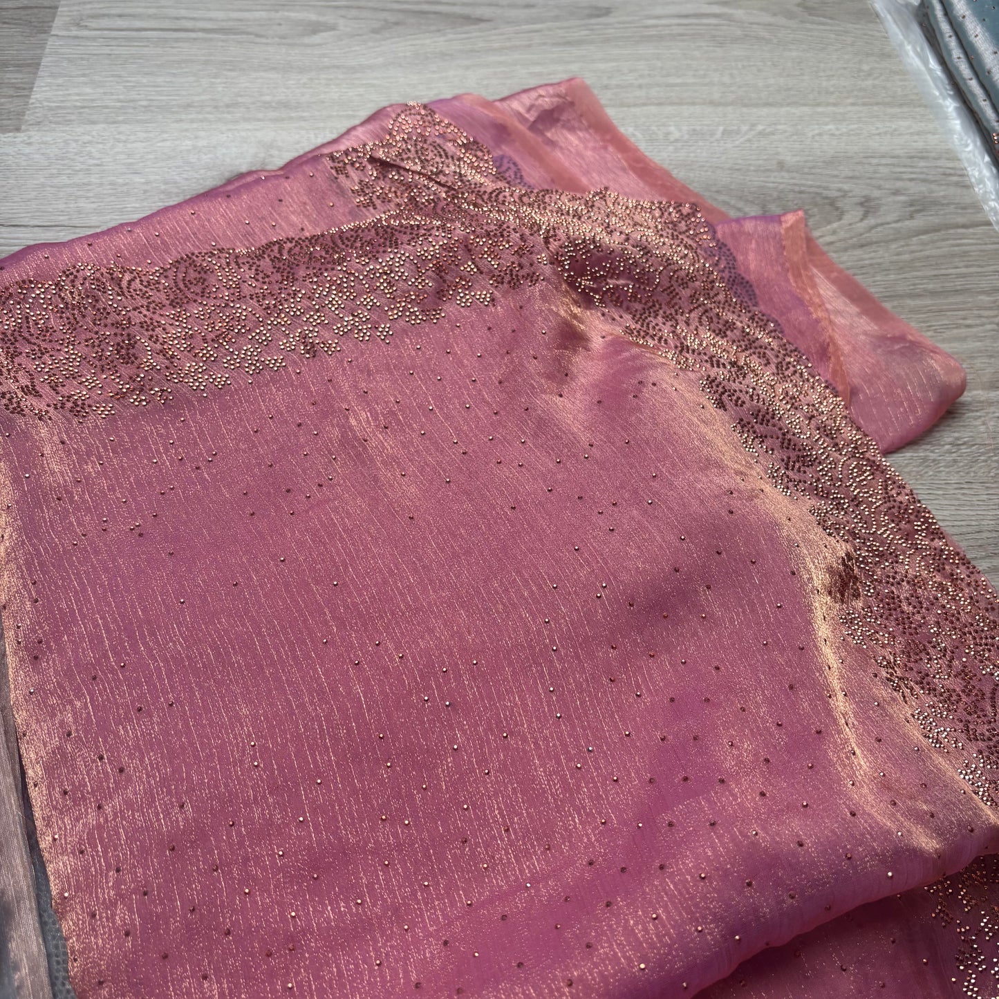 Akshika - onion pink