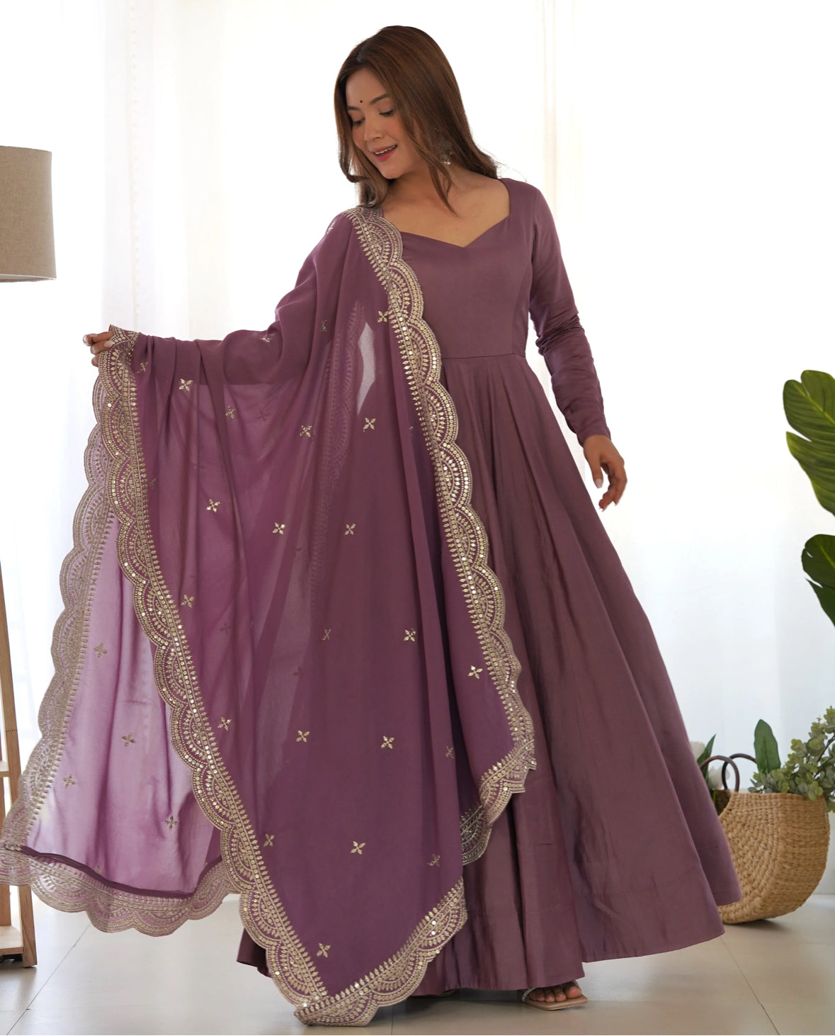 Radha - mauve
