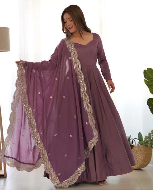 Radha - mauve