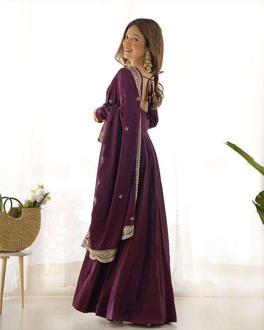 Radha - dark purple/wine